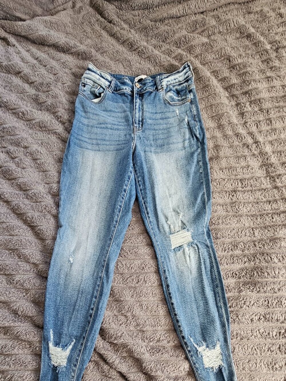 KanCan Size 18 Distressed Skinny Jeans Light Wash Raw Hem